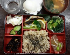 玄気やさんの「玄米日替わり弁当」